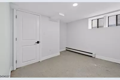 182 N Maple Ave, East Orange, NJ 07017 - Photo 34