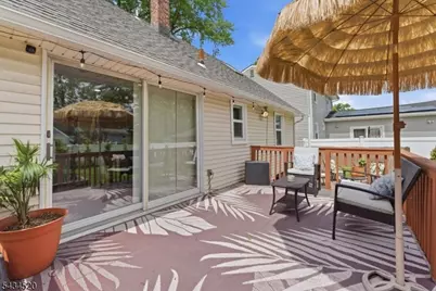 366 Maplewood Ave, Kenilworth, NJ 07033 - Photo 28