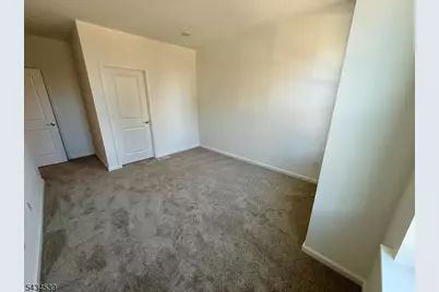 400 Willow St #405, Kearny, NJ 07032 - Photo 4
