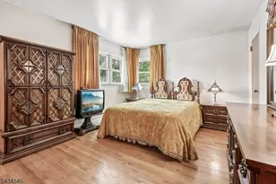 1355 Ratzer Rd, Wayne, NJ 07470 - Photo 24