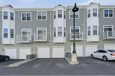 13 Dahlia Ln, Garfield, NJ 07646 - Photo 24