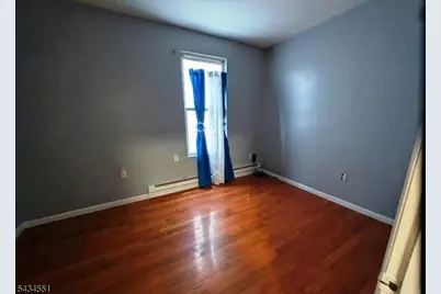 25 Maple Ave, Irvington, NJ 07111 - Photo 8