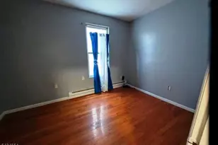 25 Maple Ave, Irvington, NJ 07111 - Photo 8
