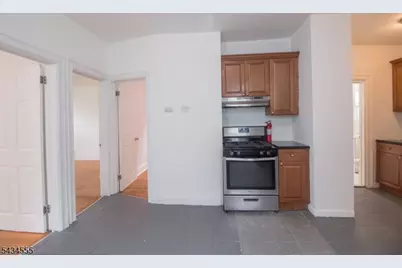 89 Van Nostrand Ave #4, Jersey City, NJ 07305 - Photo 6