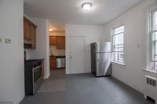 89 Van Nostrand Ave, Jersey City, NJ 07305 - Photo 4