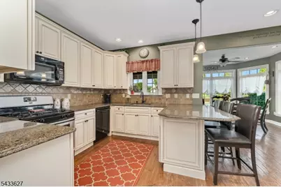 15 Foxwood Ln, Lopatcong Township, NJ 08865 - Photo 14