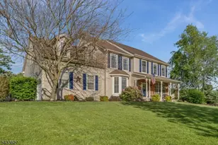 15 Foxwood Ln, Lopatcong Township, NJ 08865 - Photo 4