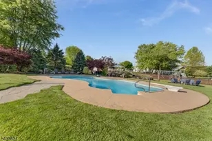 15 Foxwood Ln, Lopatcong Township, NJ 08865 - Photo 36