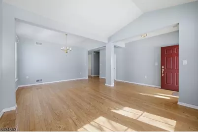 56 Kensington Cir, White Township, NJ 07823 - Photo 4