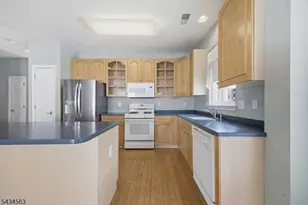 56 Kensington Cir, White Township, NJ 07823 - Photo 12