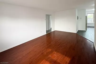 19 Van Rensselear St #8, Belleville, NJ 07109 - Photo 4