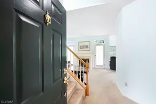 29 Heatherwood Ln, Bedminster Township, NJ 07921 - Photo 4