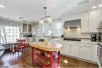 136 Hobart Ave, Millburn, NJ 07078 - Photo 8