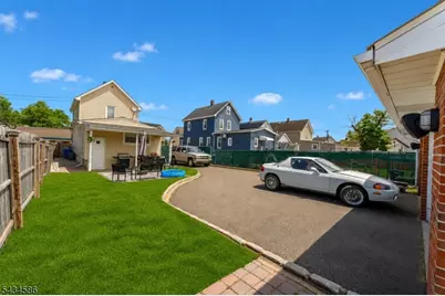 177 Pulaski Ave, Sayreville, NJ 08872 - Photo 4