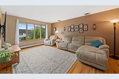 191 Pershing Rd, Clifton, NJ 07013 - Photo 4