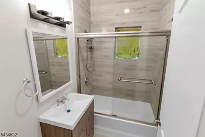 87 N 19th St, East Orange, NJ 07017 - Photo 18