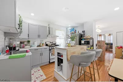401 E 19th St, Paterson, NJ 07524 - Photo 8