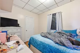 401 E 19th St, Paterson, NJ 07524 - Photo 20