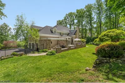 7 Chilton Rd, Chester, NJ 07930 - Photo 6