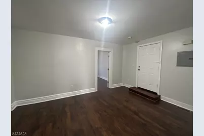 150 Stuyvesant Ave #1R, Newark, NJ 07106 - Photo 2