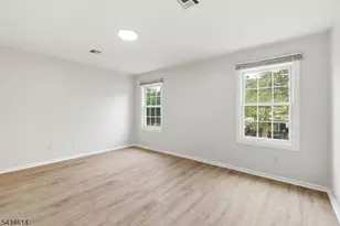 10 Leahy Ct, Franklin Township, NJ 08873 - Photo 28