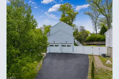 62 Unger Ave, Hopatcong, NJ 07874 - Photo 2