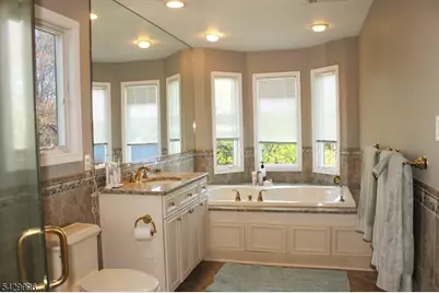 9 Cox Ln, Hopatcong, NJ 07821 - Photo 24