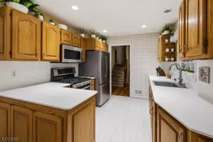 11 Powder Horn Dr, Morris Township, NJ 07960 - Photo 6