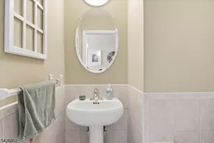 27 Country Lake Dr, Jefferson Township, NJ 07438 - Photo 12