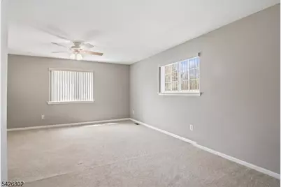 27 Country Lake Dr, Jefferson Township, NJ 07438 - Photo 20