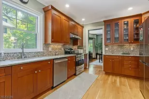 144 Park St, Montclair, NJ 07042 - Photo 12