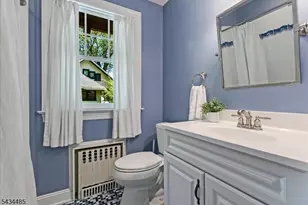 144 Park St, Montclair, NJ 07042 - Photo 32