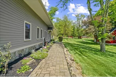 307 County Road 579, Bethlehem Township, NJ 08802 - Photo 2