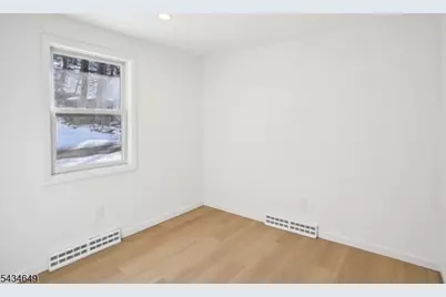 13 Cliffside Ter, Vernon, NJ 07461 - Photo 10