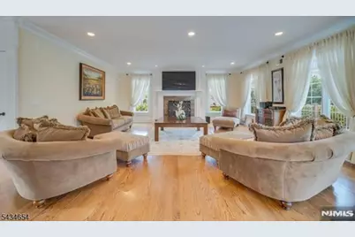 63 Grandview Ave, North Caldwell, NJ 07006 - Photo 10