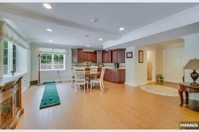 63 Grandview Ave, North Caldwell, NJ 07006 - Photo 32