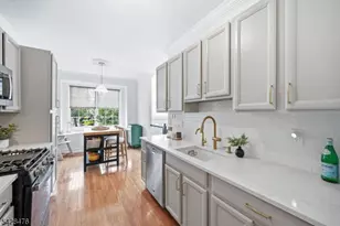 204 Swathmore Dr, Nutley, NJ 07110 - Photo 10
