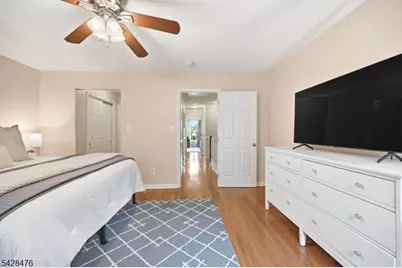 204 Swathmore Dr, Nutley, NJ 07110 - Photo 26