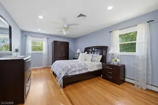 7 Kossuth Pl, Wayne, NJ 07470 - Photo 18