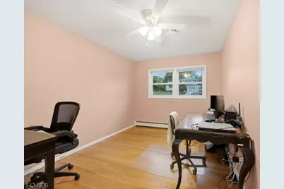 7 Kossuth Pl, Wayne, NJ 07470 - Photo 24