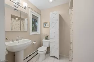 7 Kossuth Pl, Wayne, NJ 07470 - Photo 20