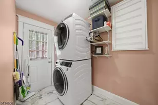 7 Kossuth Pl, Wayne, NJ 07470 - Photo 16