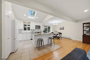 7 Kossuth Pl, Wayne, NJ 07470 - Photo 6