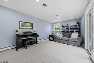 7 Kossuth Pl, Wayne, NJ 07470 - Photo 14