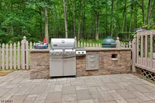 219 E Mountain Rd, Hillsborough Township, NJ 08844 - Photo 34