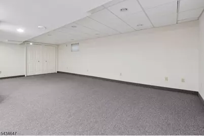219 E Mountain Rd, Hillsborough Township, NJ 08844 - Photo 30