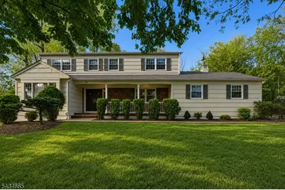 16 Beech Ct, Chatham Township, NJ 07928 - Photo 4