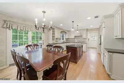 16 Beech Ct, Chatham Township, NJ 07928 - Photo 10