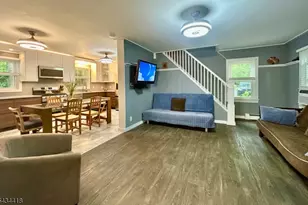 17 Highland Rd, Bloomingdale, NJ 07403 - Photo 6