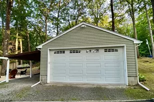 17 Highland Rd, Bloomingdale, NJ 07403 - Photo 4